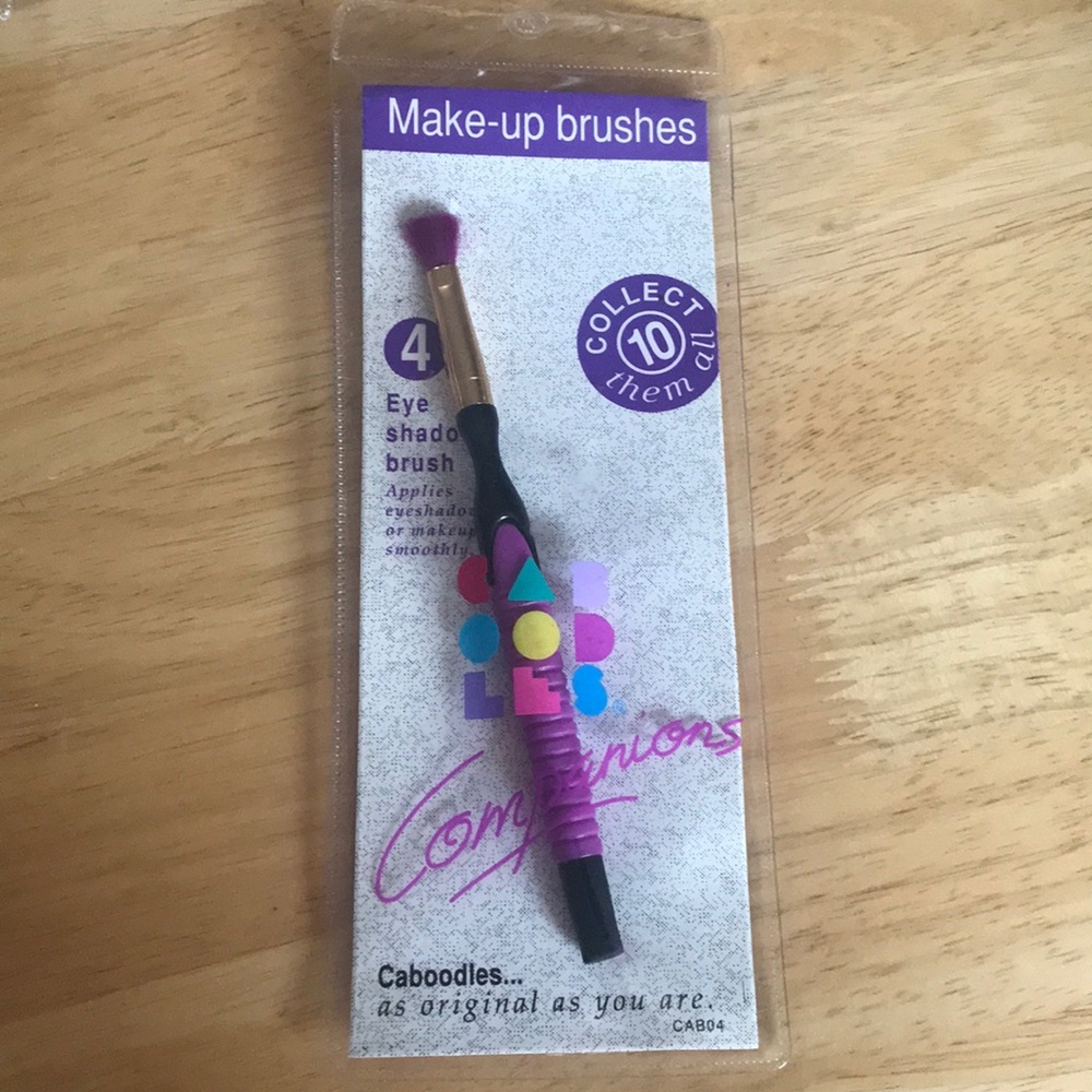 Caboodles Companions eye shadow brush NIP